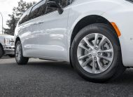 2027 Chrysler Pacifica Select V585043