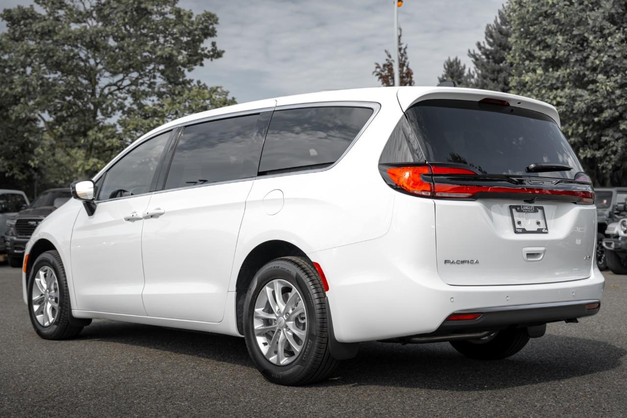 2027 Chrysler Pacifica Select V585043
