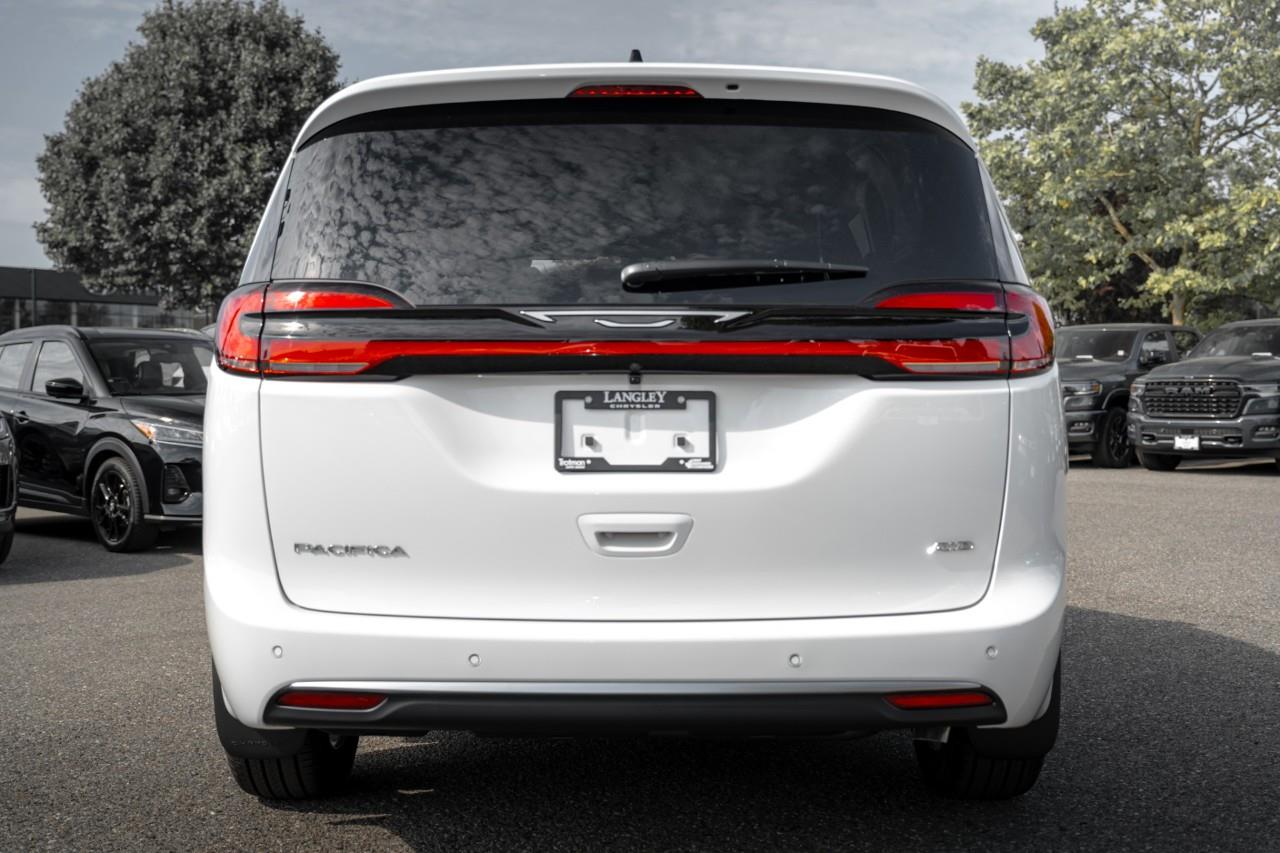 2027 Chrysler Pacifica Select V585043