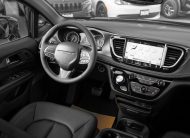 2027 Chrysler Pacifica Select V585044