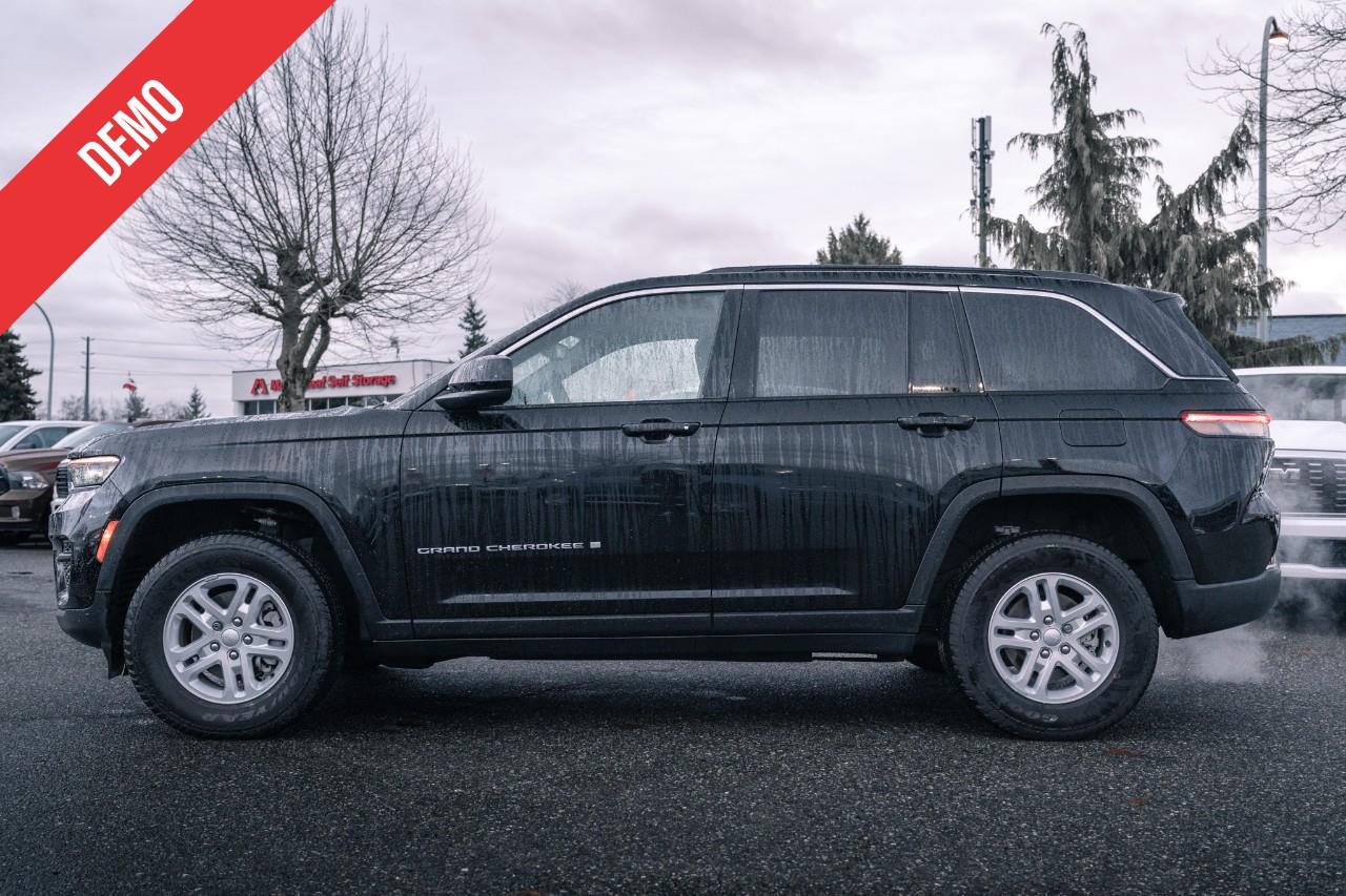 2024 Jeep Grand Cherokee Laredo LC2819