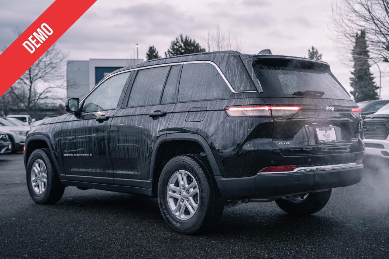 2024 Jeep Grand Cherokee Laredo LC2819