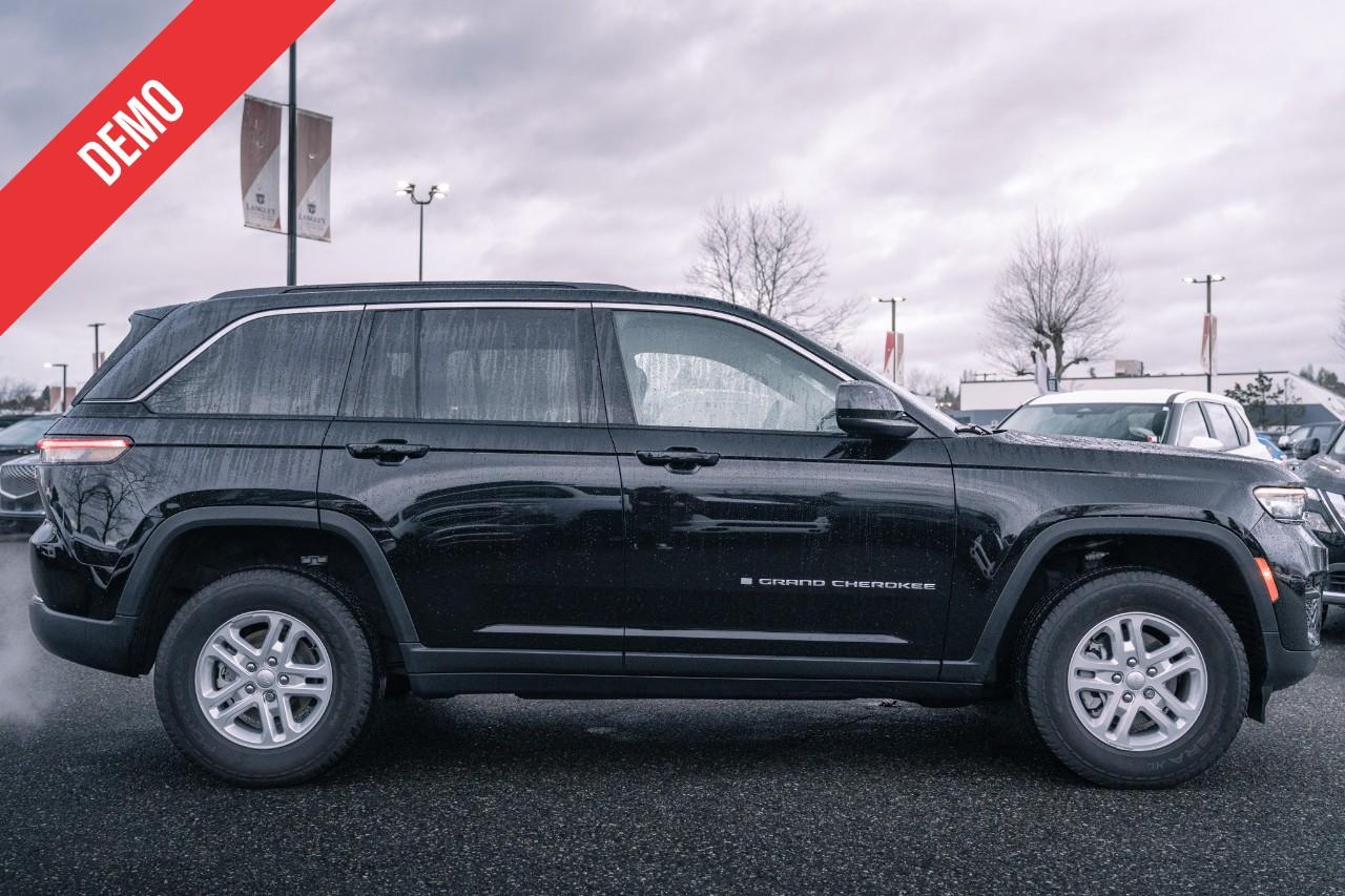 2024 Jeep Grand Cherokee Laredo LC2819