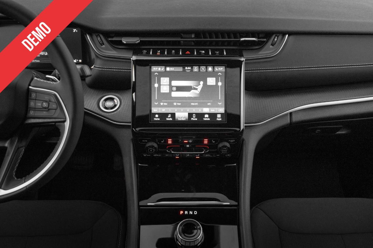 2024 Jeep Grand Cherokee Laredo LC2819