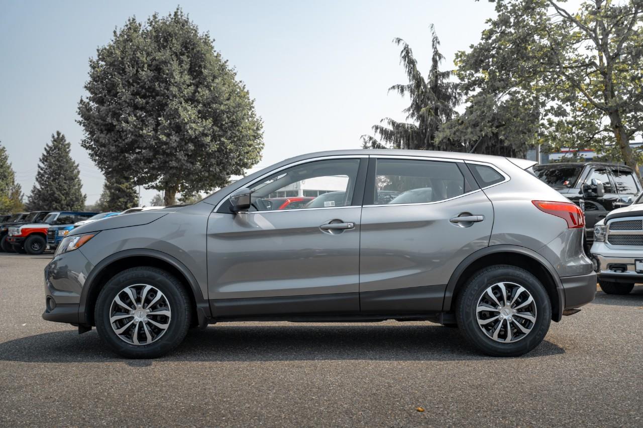 2019 Nissan Qashqai S T276902A