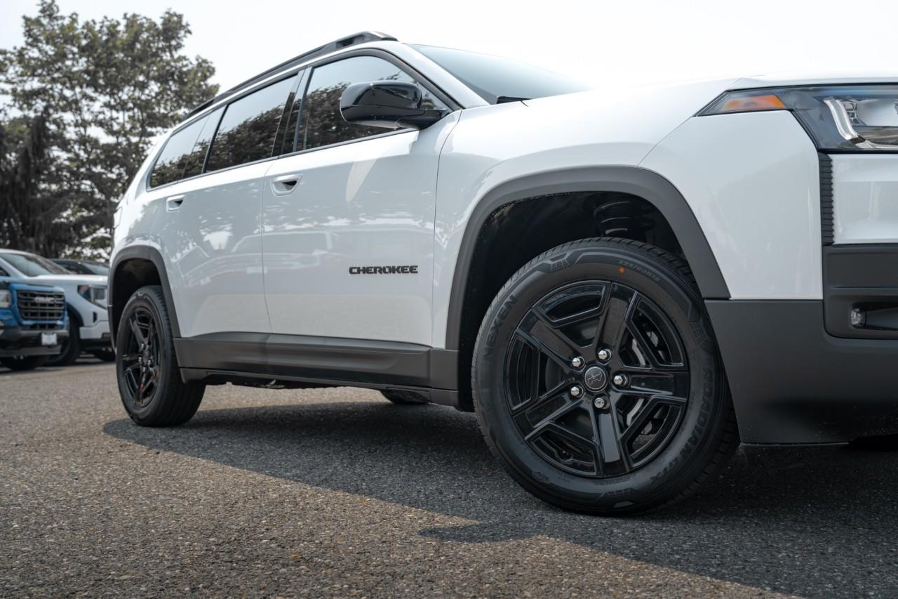 2026 Jeep Cherokee Laredo/Limited T288105