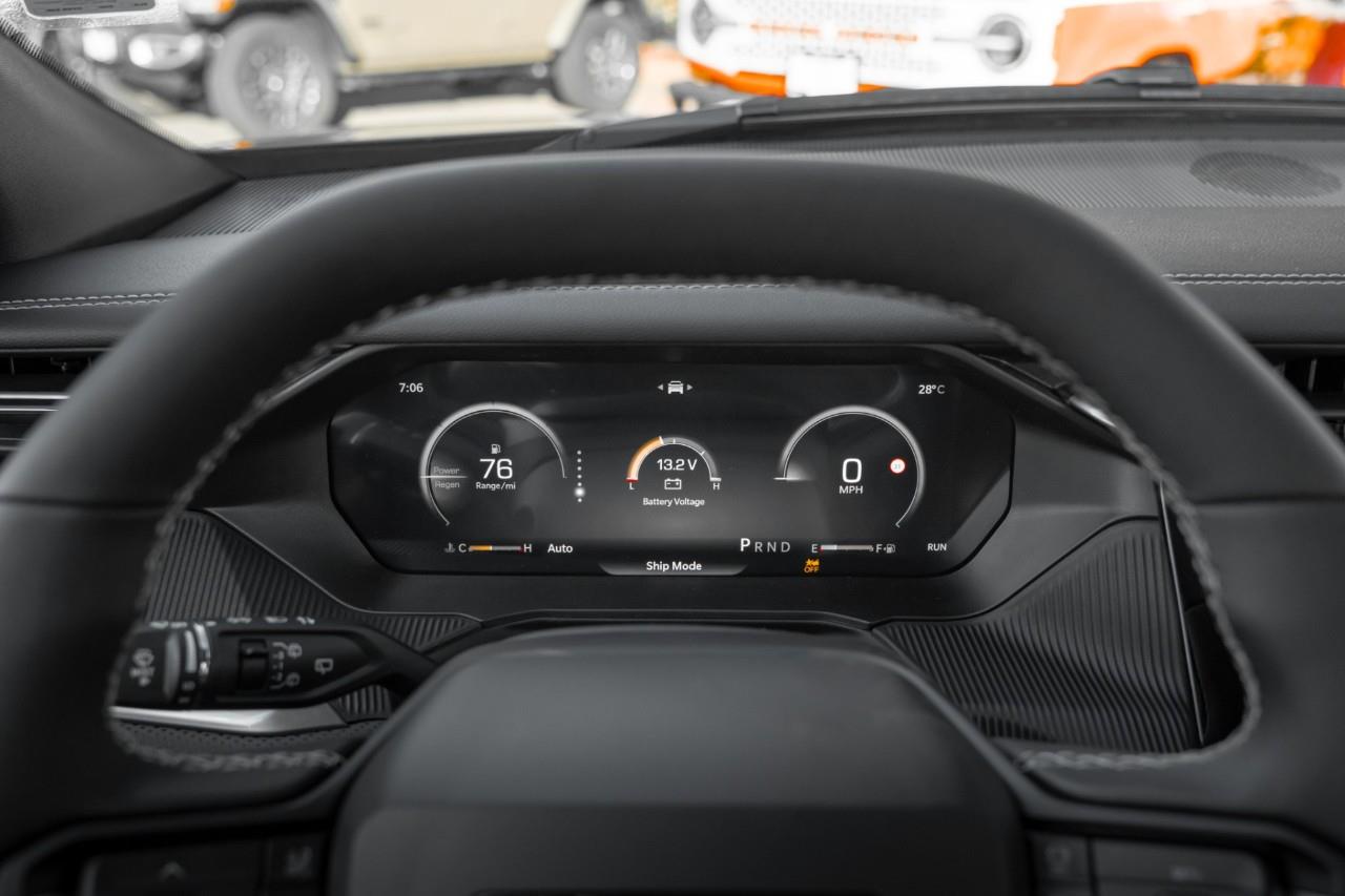 2026 Jeep Cherokee Overland T262719