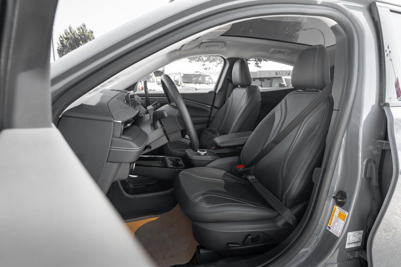 2023 Ford Mustang Mach-E Premium LC3058