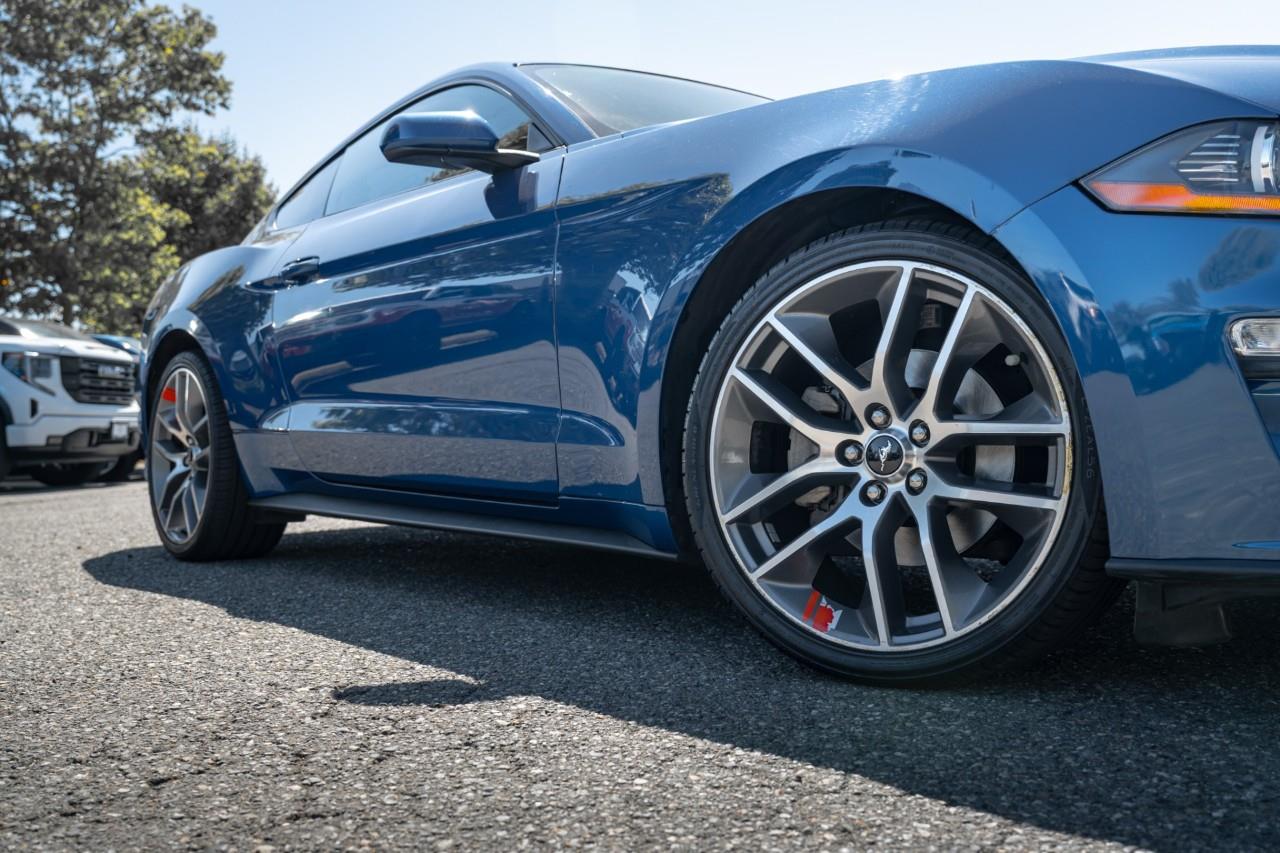 2018 Ford Mustang EcoBoost LC3040