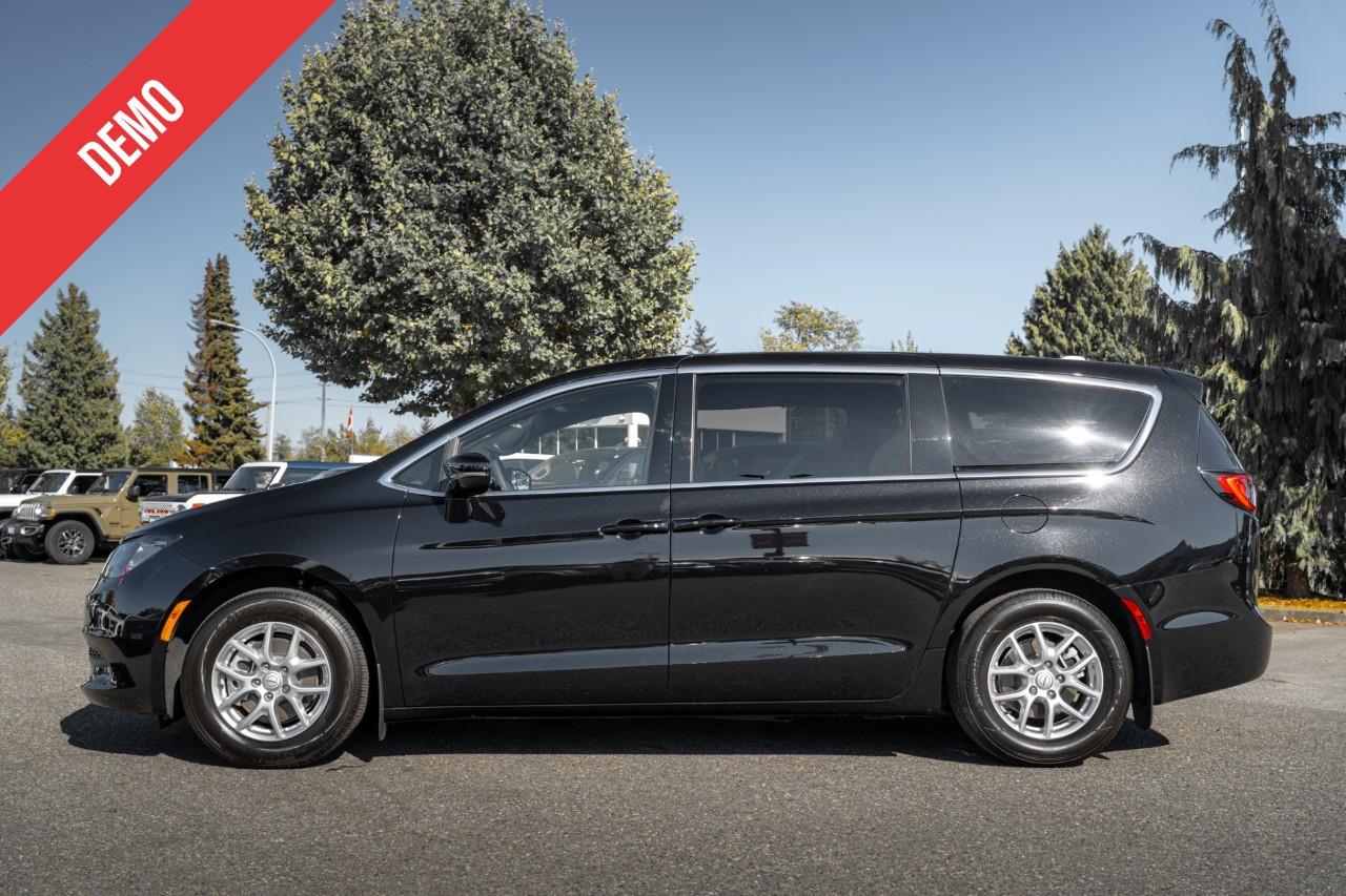 2026 Chrysler Grand Caravan SXT LC3064