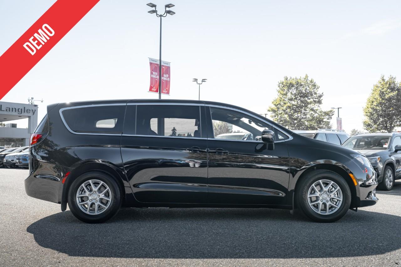 2026 Chrysler Grand Caravan SXT LC3064