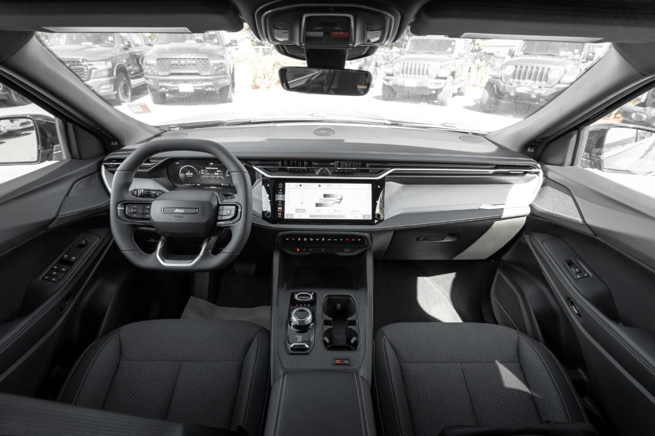 2026 Jeep Cherokee Laredo/Limited T264402A