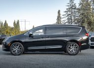 2027 Chrysler Pacifica Pinnacle V588852