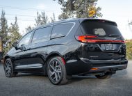 2027 Chrysler Pacifica Pinnacle V588852