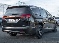2027 Chrysler Pacifica Pinnacle V588852