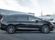 2027 Chrysler Pacifica Pinnacle V588852