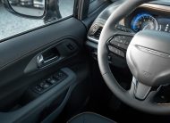 2027 Chrysler Pacifica Pinnacle V588852