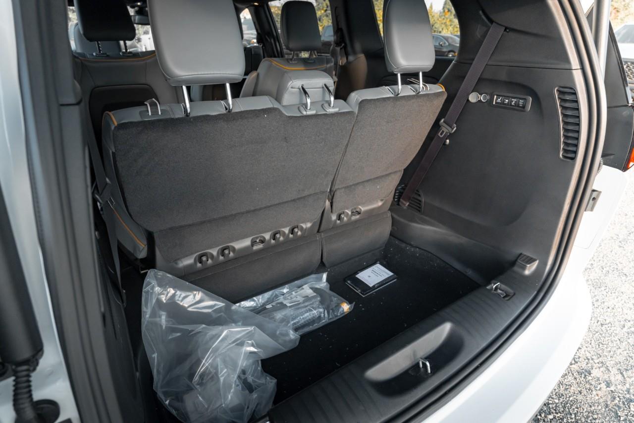 2027 Chrysler Pacifica Pinnacle V588851