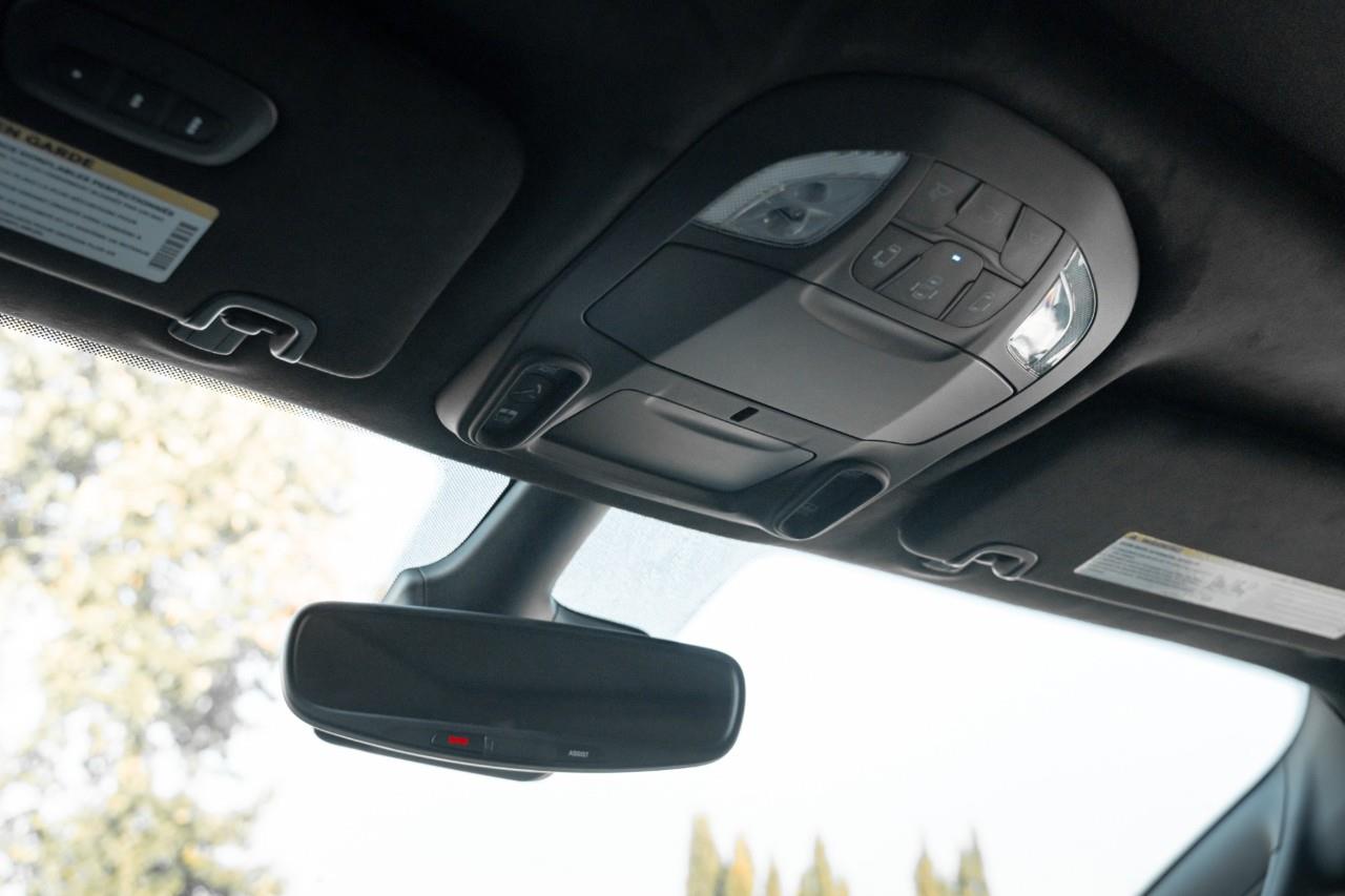 2027 Chrysler Pacifica Pinnacle V588851
