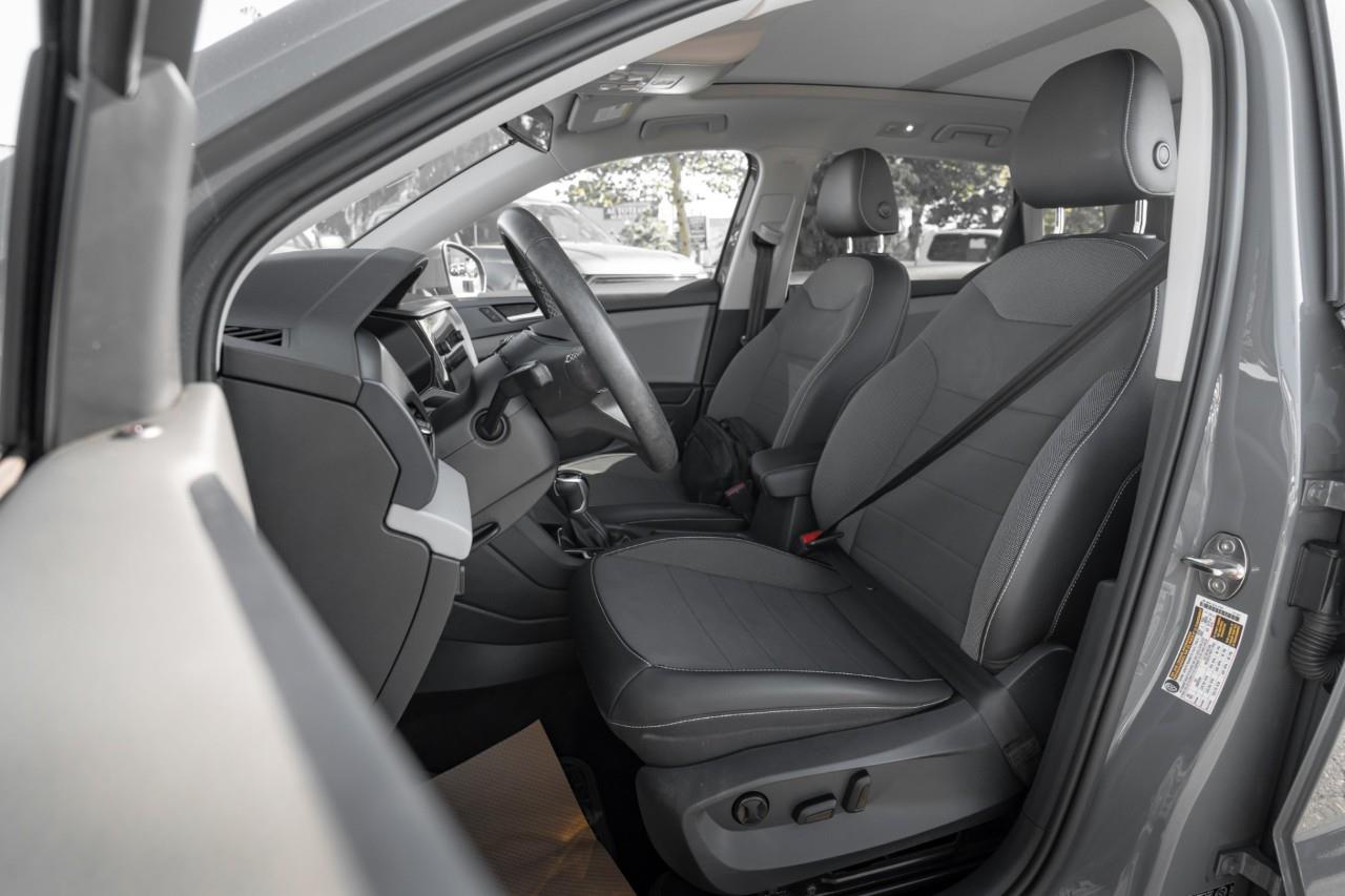 2022 Volkswagen Taos Comfortline LC2982B