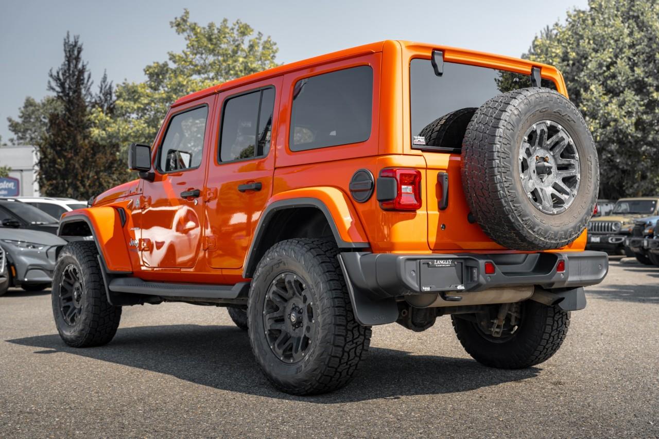 2019 Jeep Wrangler Unlimited Sahara LC3055