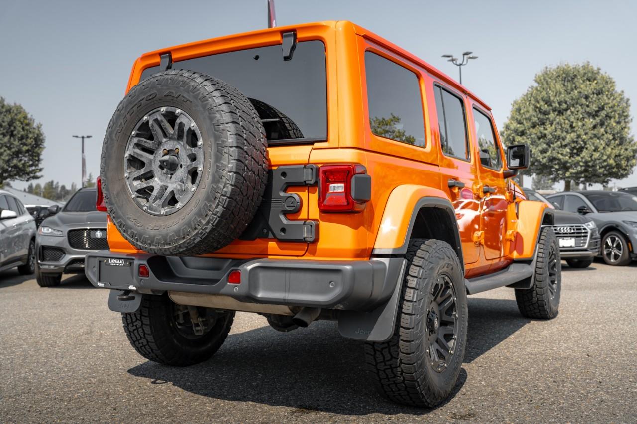 2019 Jeep Wrangler Unlimited Sahara LC3055