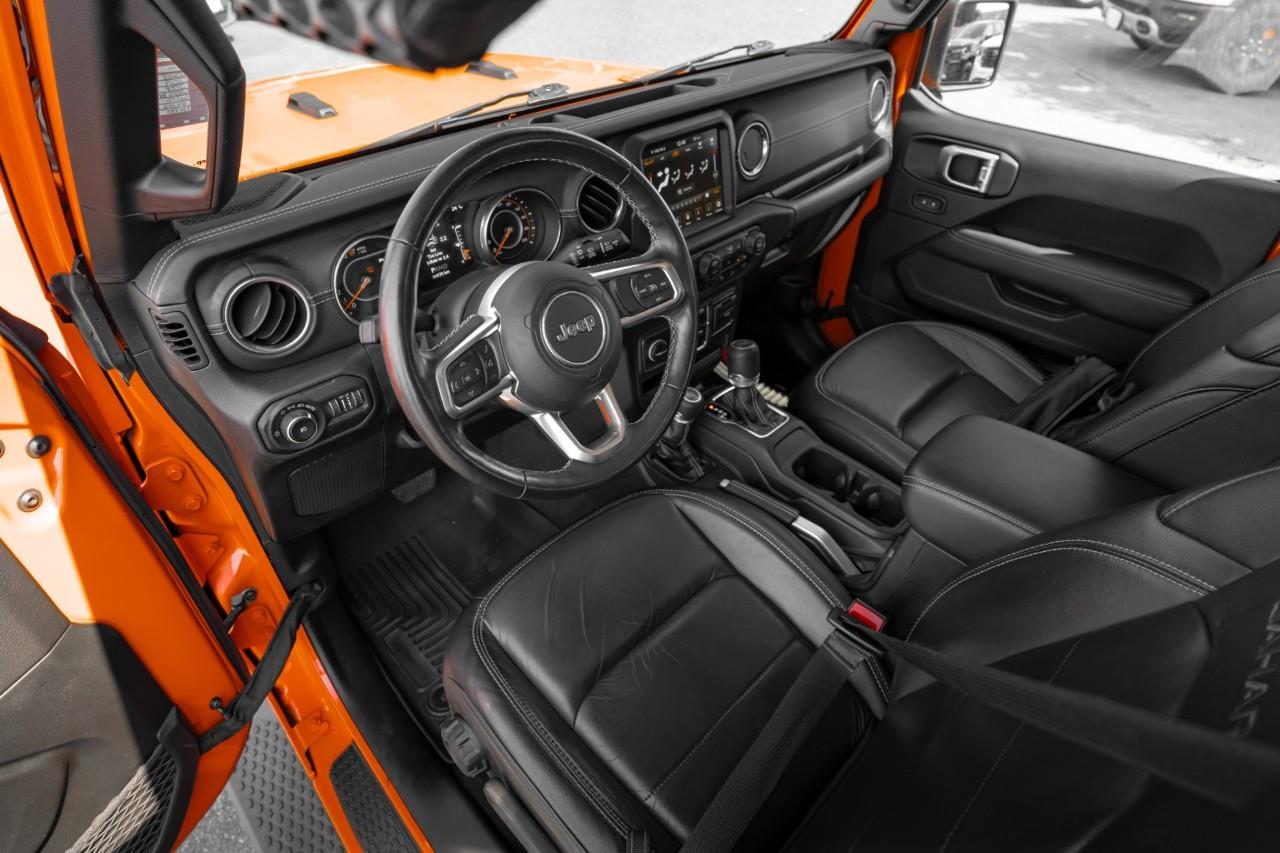 2019 Jeep Wrangler Unlimited Sahara LC3055