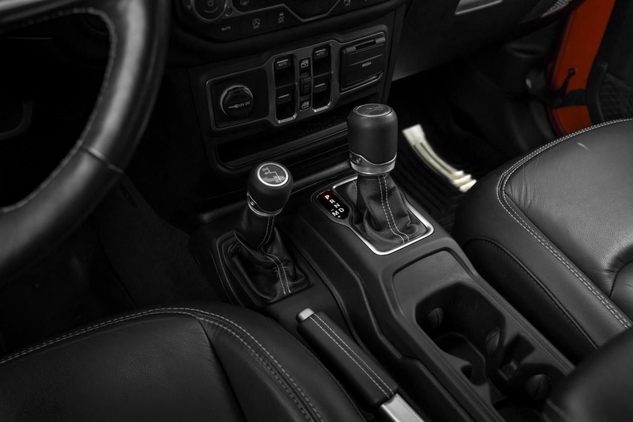 2019 Jeep Wrangler Unlimited Sahara LC3055