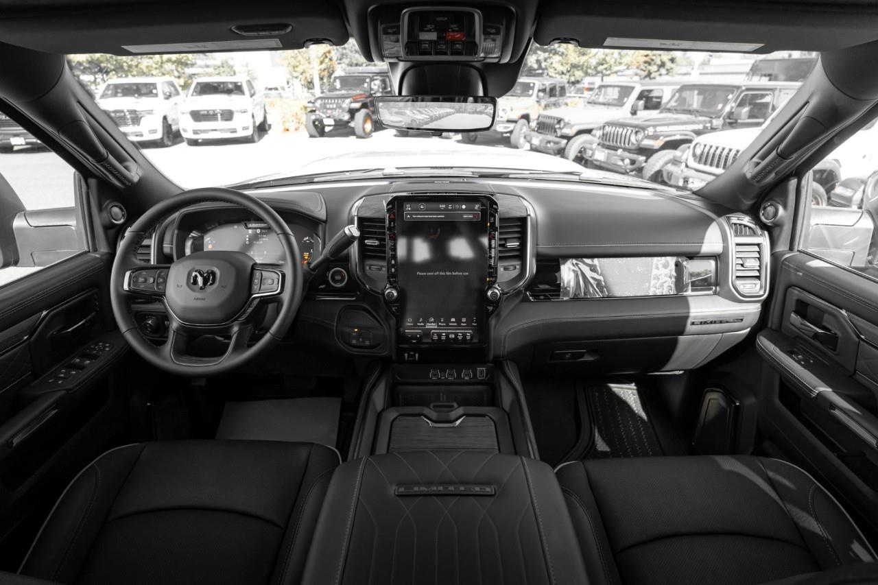 2027 RAM 2500 Limited V376658