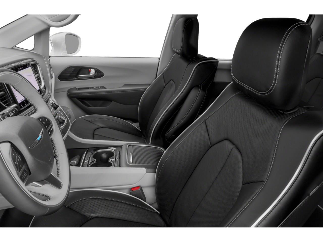 2022 Chrysler Pacifica Hybrid Touring-L LC2475