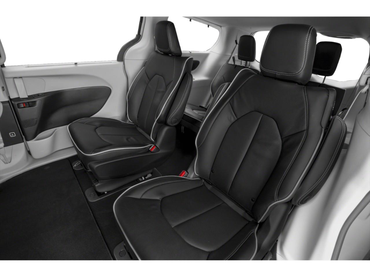 2022 Chrysler Pacifica Hybrid Touring-L LC2475