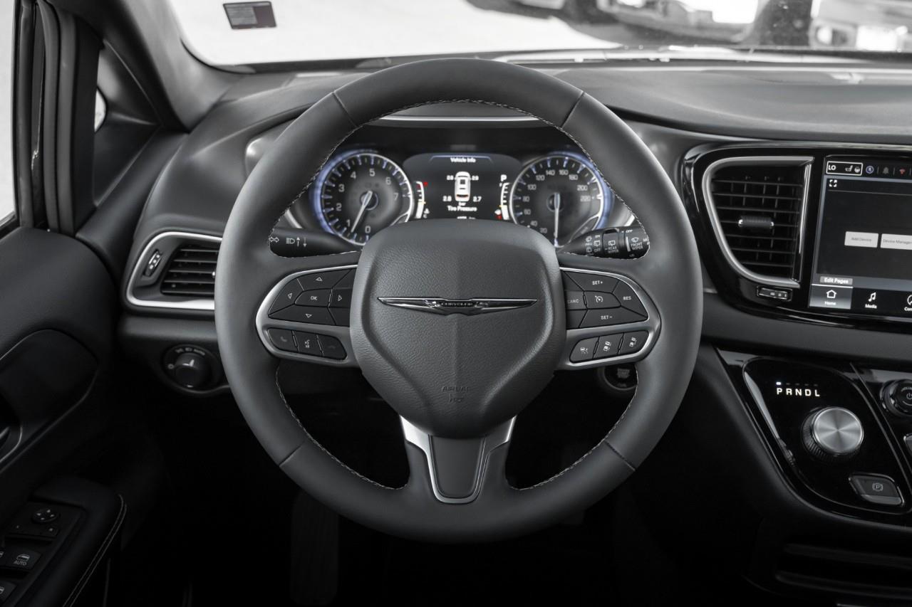2026 Chrysler Grand Caravan SXT LC3064