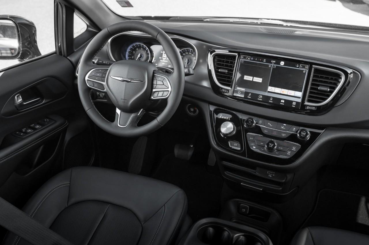 2026 Chrysler Grand Caravan SXT LC3064