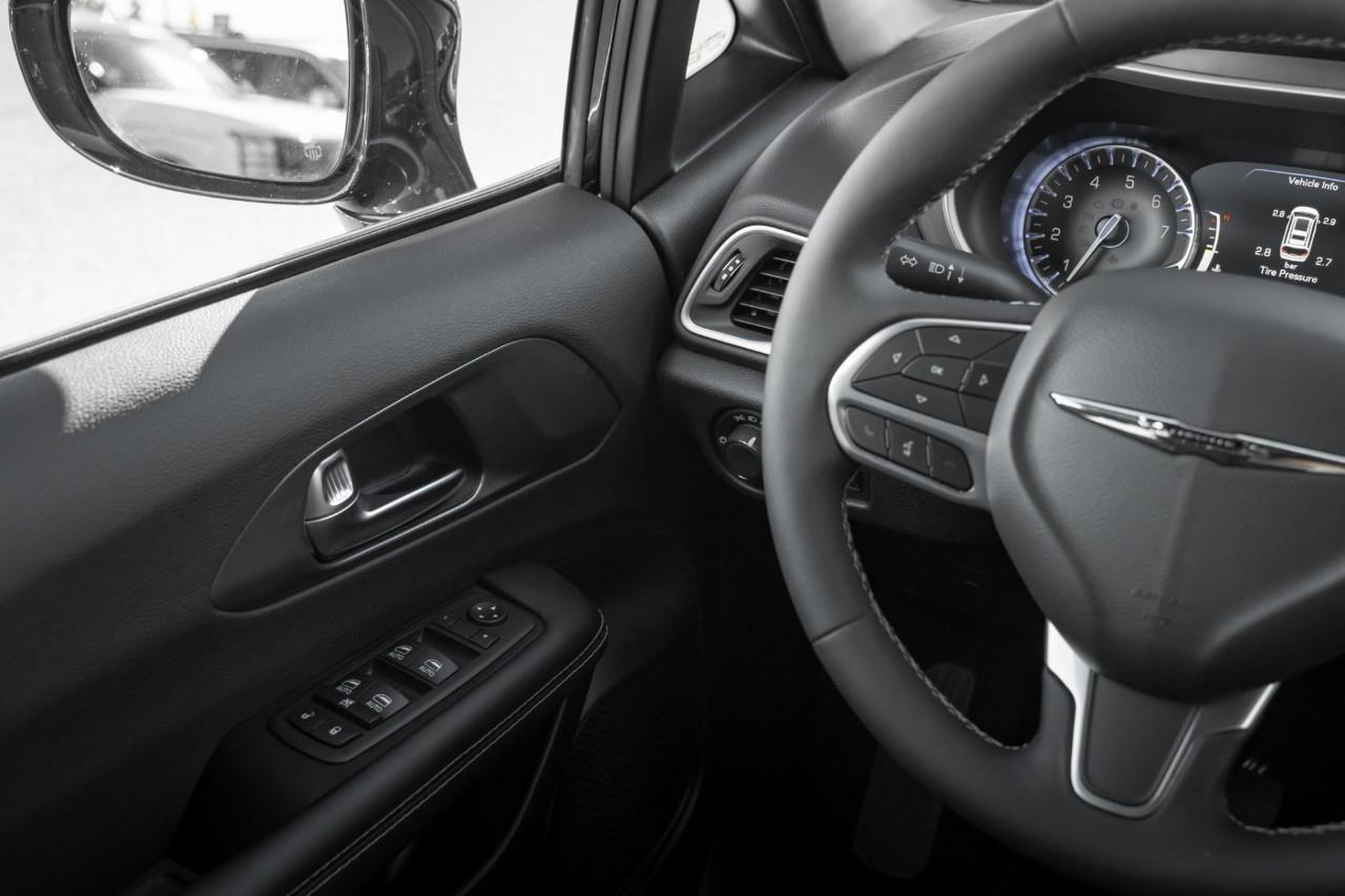 2026 Chrysler Grand Caravan SXT LC3064