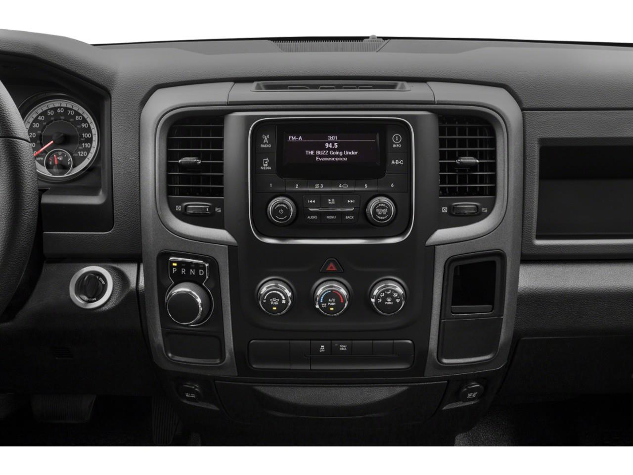 2018 RAM 1500 ST LC3087