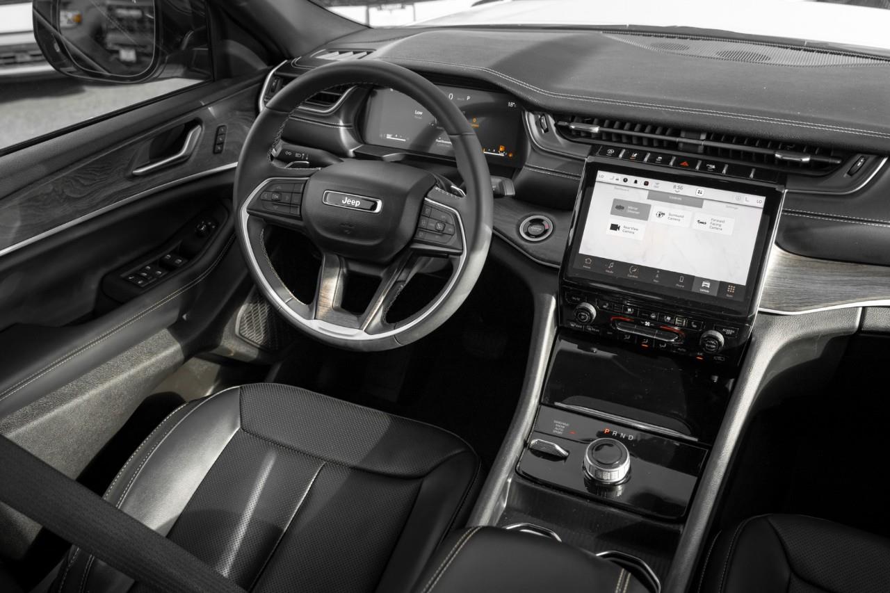 2024 Jeep Grand Cherokee Limited LC3082