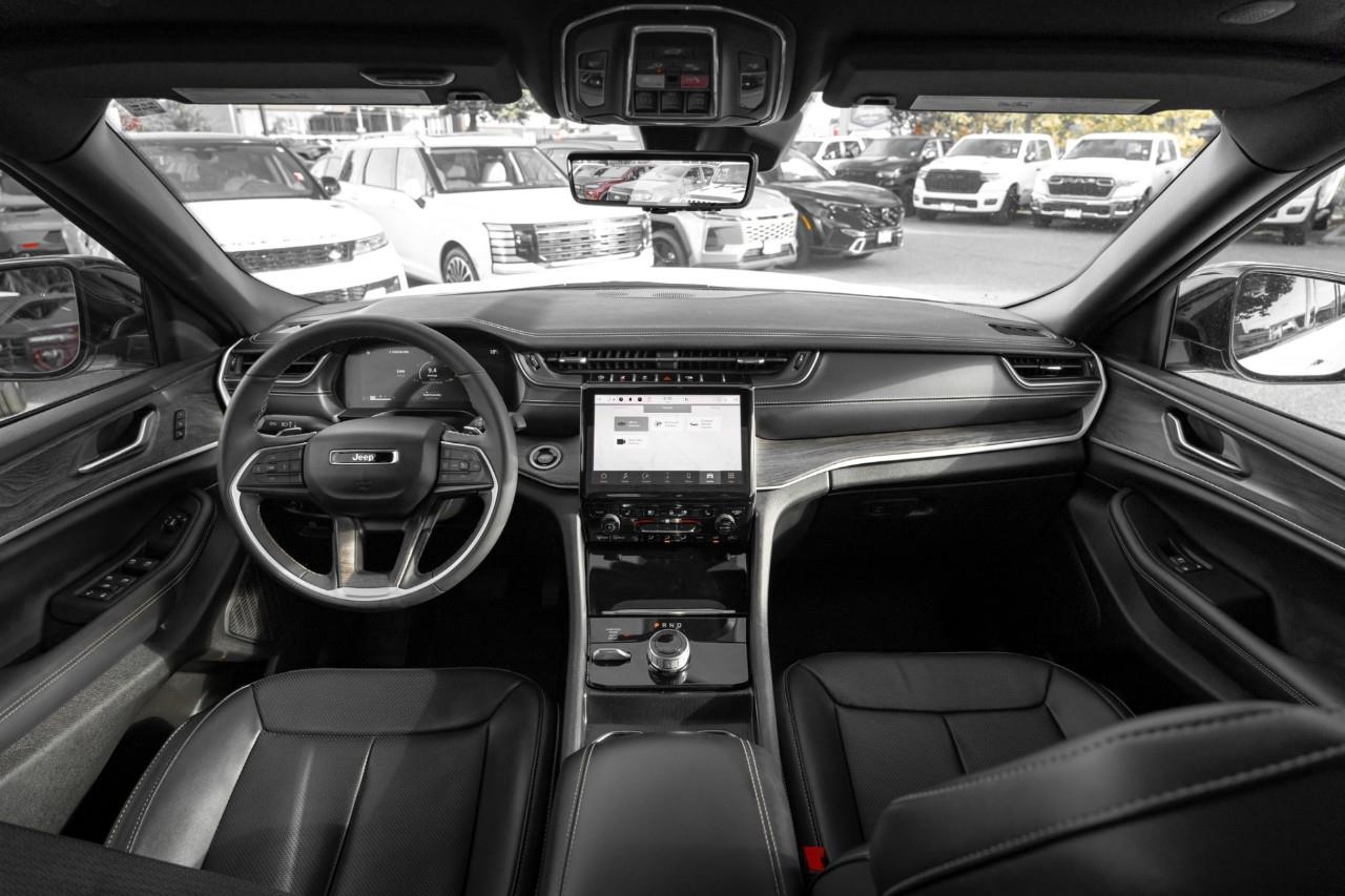 2024 Jeep Grand Cherokee Limited LC3082