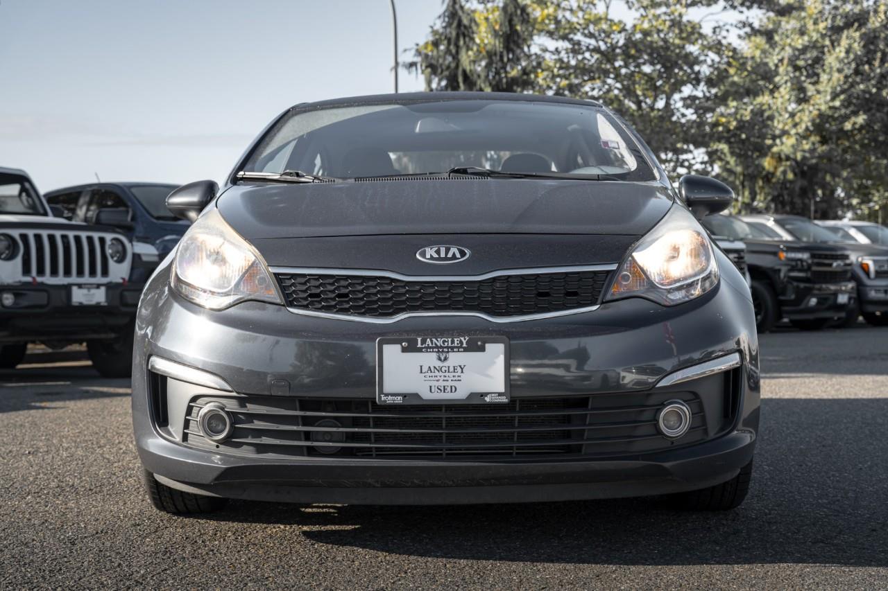 2016 Kia Rio  V555008A