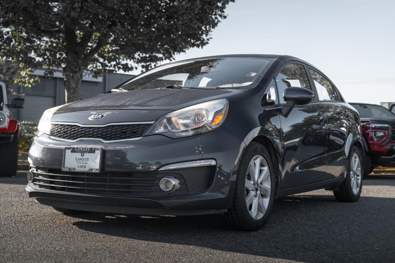 2016 Kia Rio  V555008A