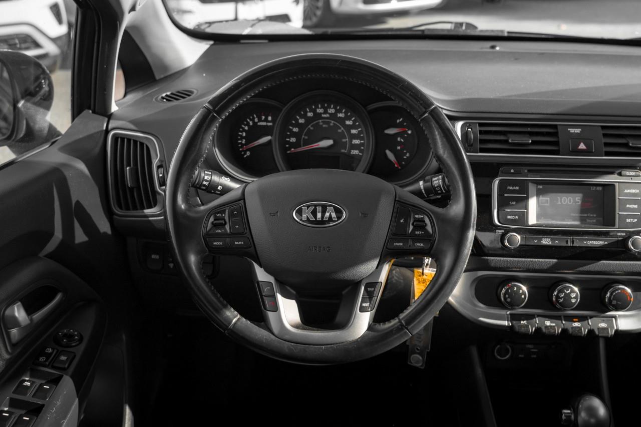 2016 Kia Rio  V555008A