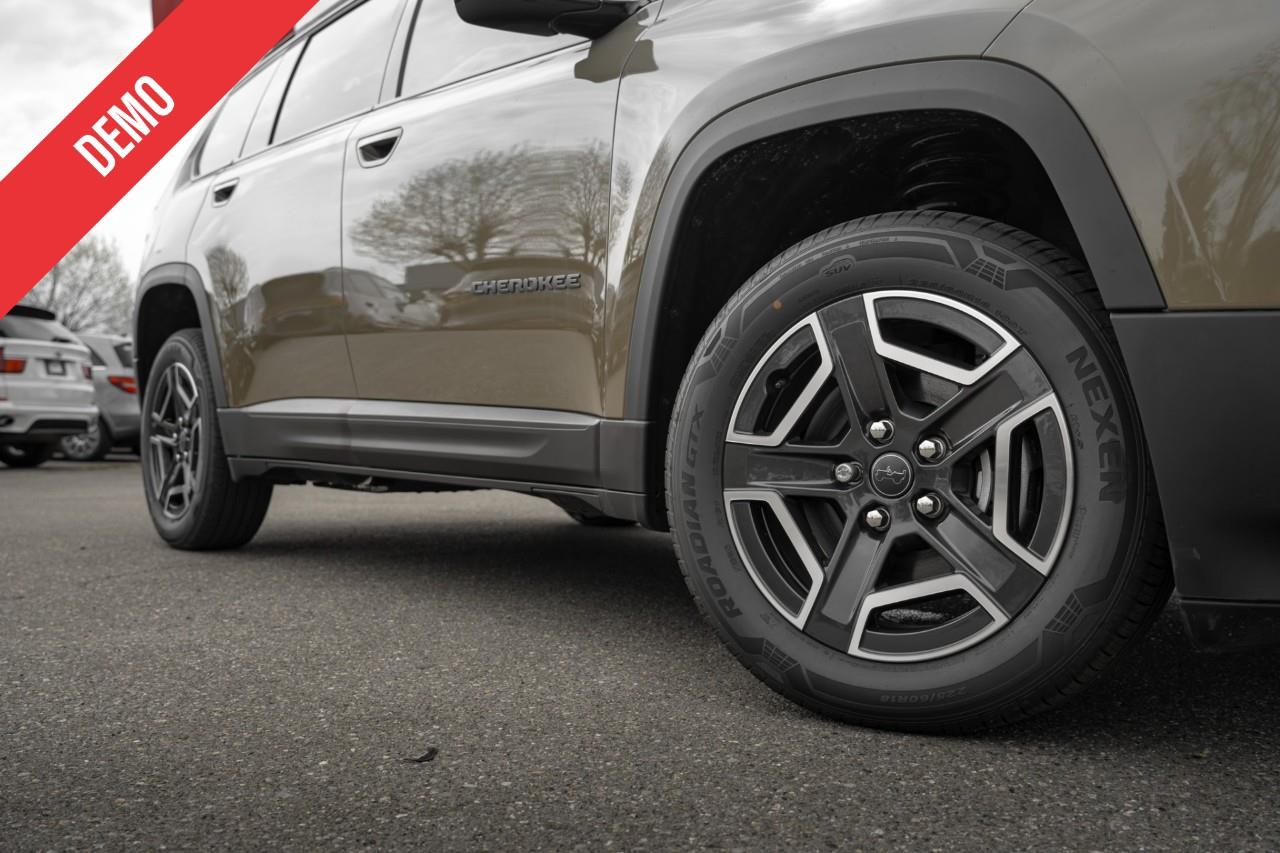 2026 Jeep Cherokee Laredo/Limited T228227