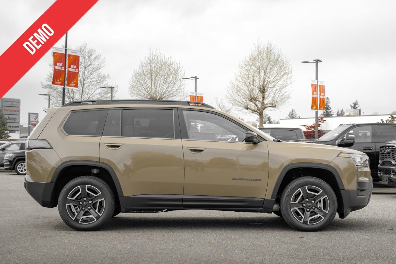 2026 Jeep Cherokee Laredo/Limited T228227