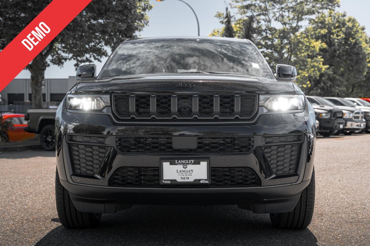 2026 Jeep Grand Cherokee  T302423