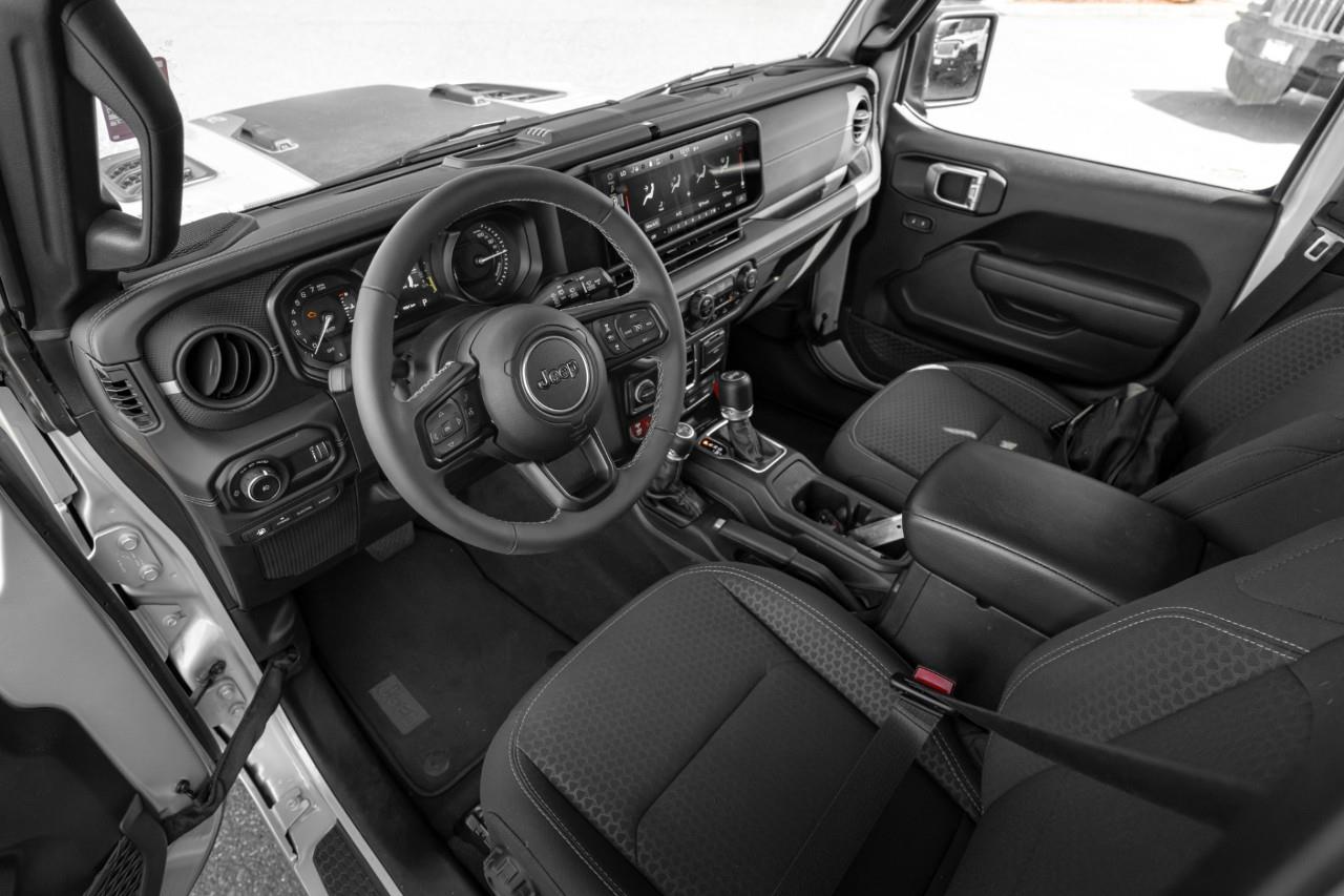 2024 Jeep Wrangler 4xe Rubicon LC3088