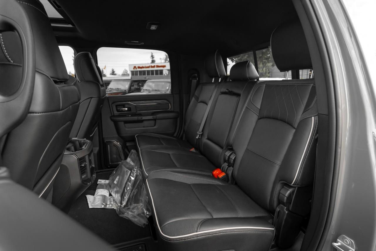 2027 RAM 3500 Limited V384802