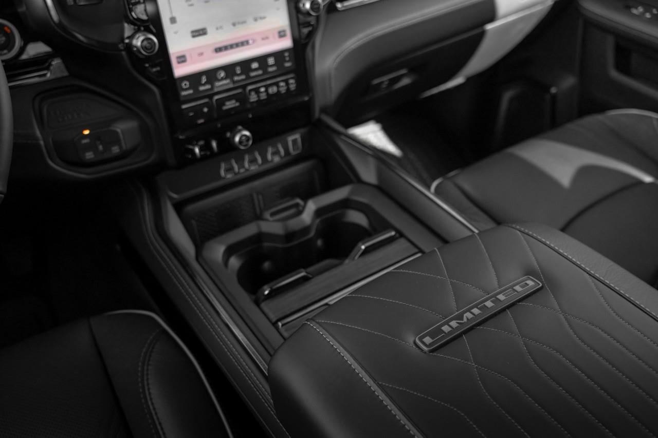 2027 RAM 3500 Limited V384802