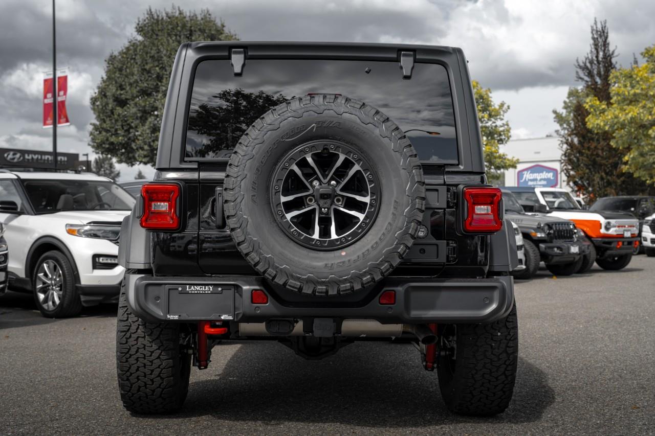 2027 Jeep Wrangler Rubicon V561011