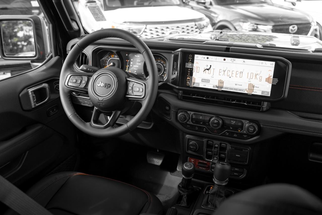 2027 Jeep Wrangler Rubicon V561011