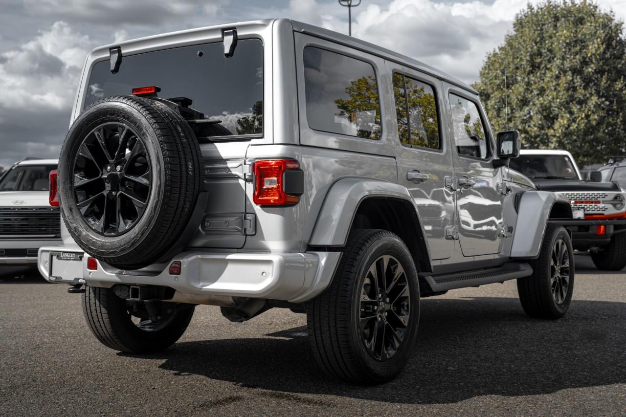 2023 Jeep Wrangler Sahara T327254A