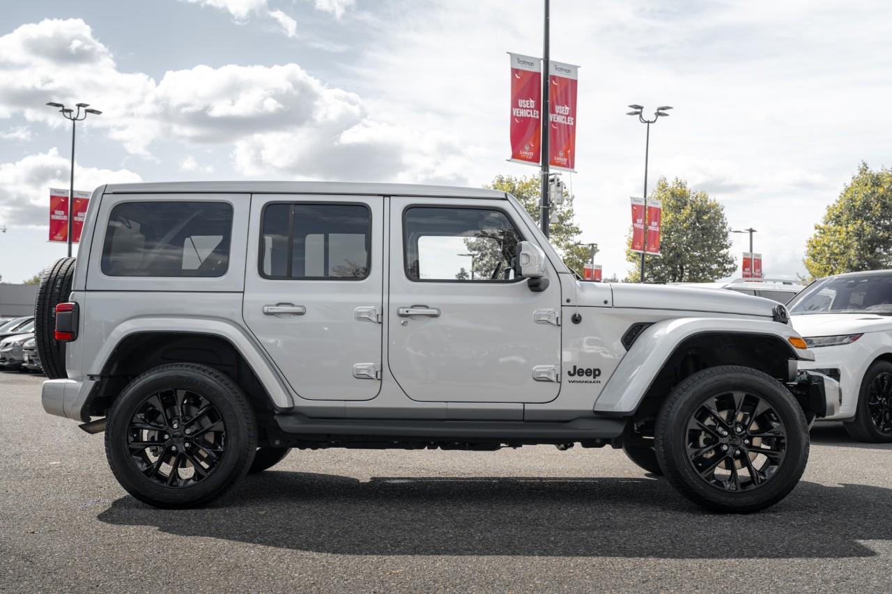 2023 Jeep Wrangler Sahara T327254A